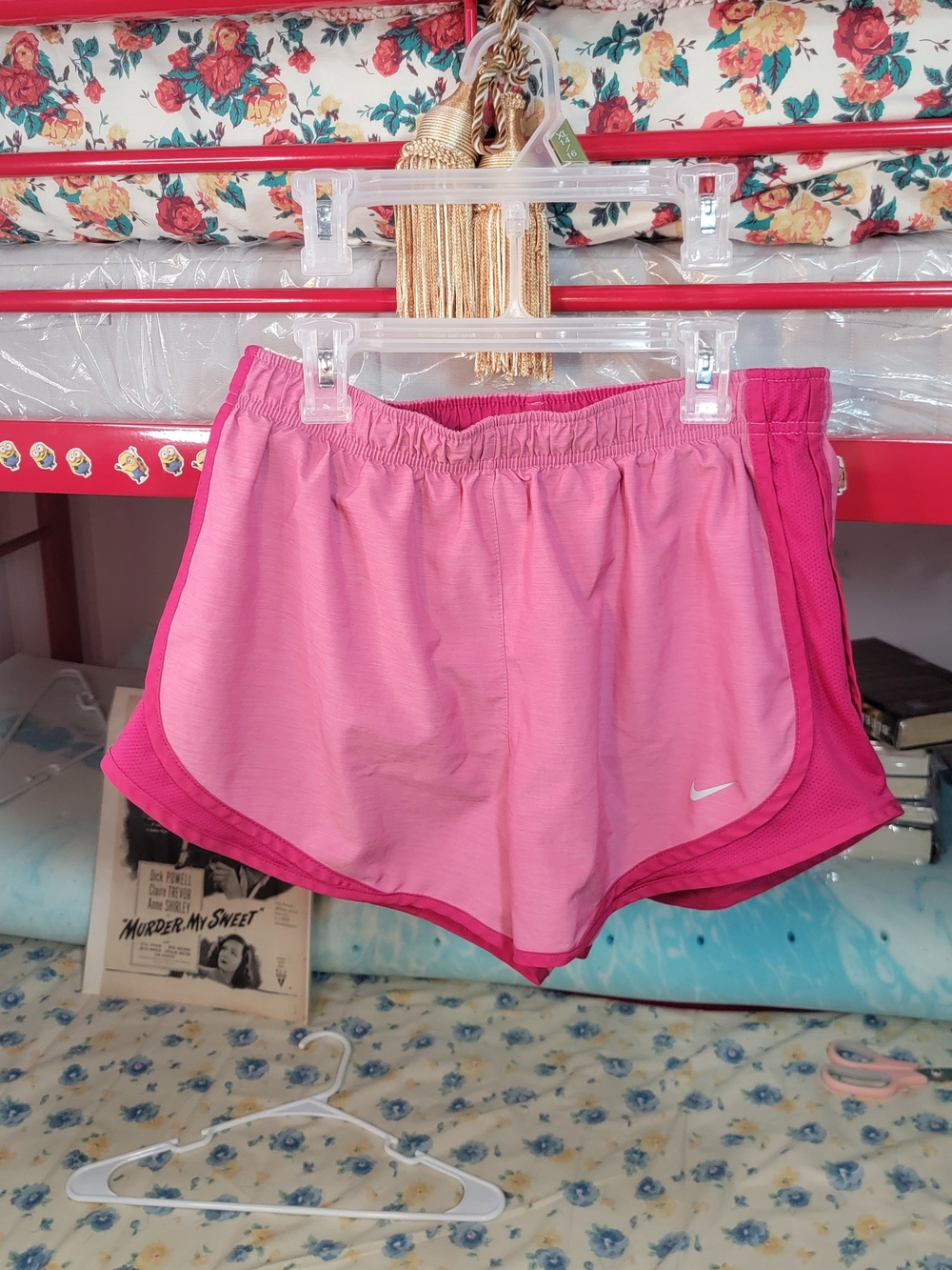 Nike Pink Two-Tone Women’s Athletic Shorts Size Medium